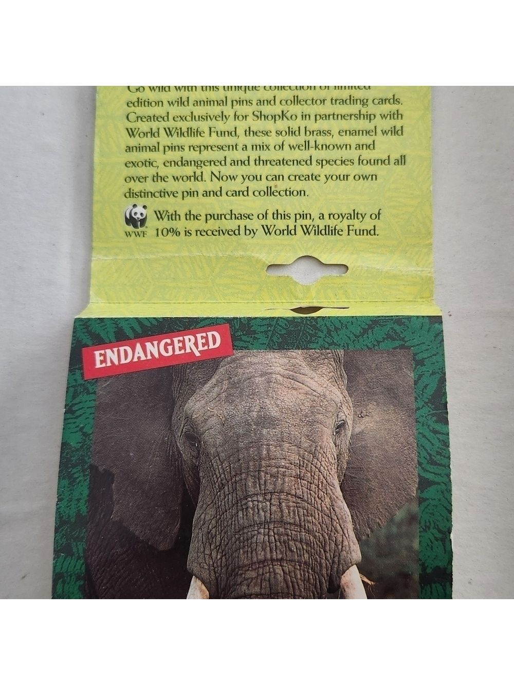 World Wildlife Fun WWF LE Wild Animal Pin & Trading Card AFRICAN ELEPHANT - Picture 2 of 3